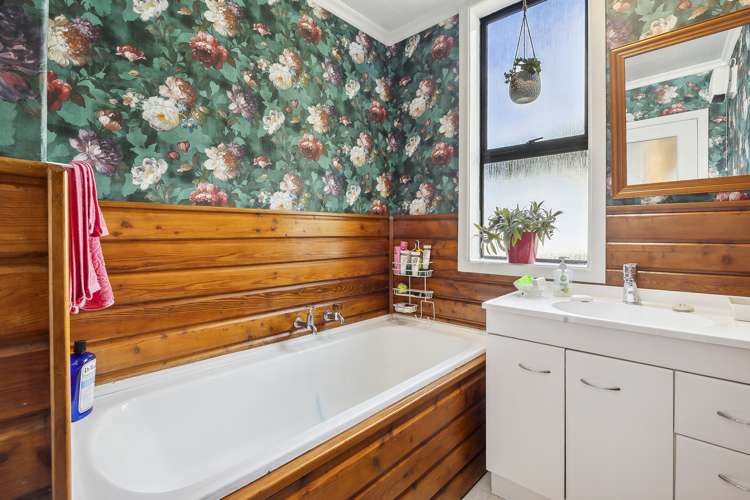 52 Waldron Crescent Green Island_10