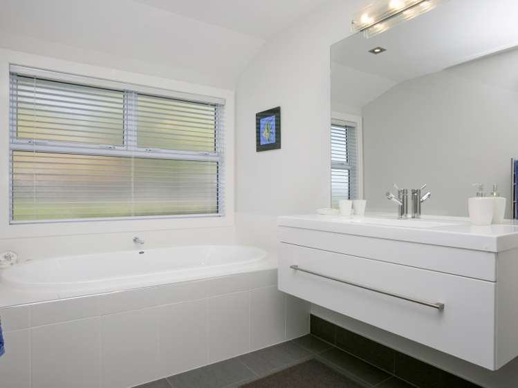 57 Puriri Street Hilltop_15