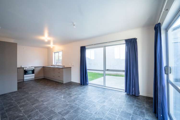 131a Ferguson Street West End_13