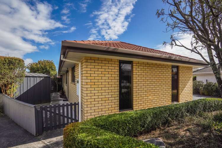 61 Masefield Street Stoke_5