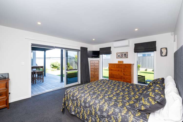 8 Mckay Close Frimley_7