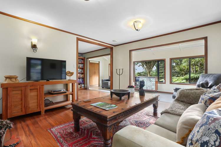 27 Scenic Drive Titirangi_15
