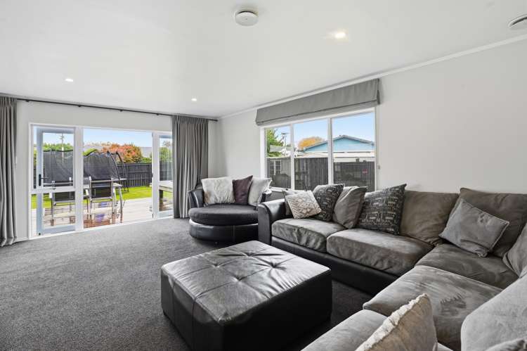 11 Byron Grove Owhata_12
