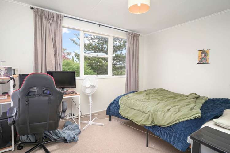 20b Coronation Street Belmont_11