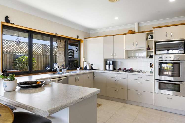 6 Maniapoto Grove Waipahihi_12