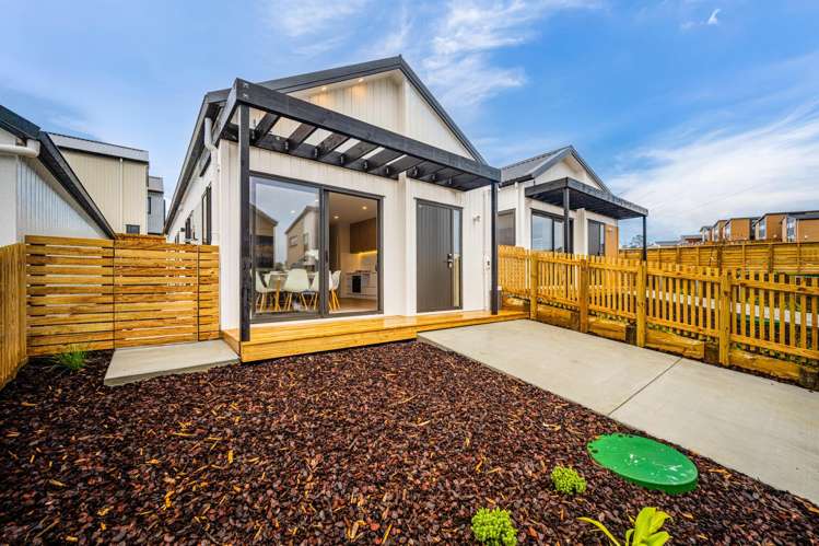 7b Kotiu Place Massey_24