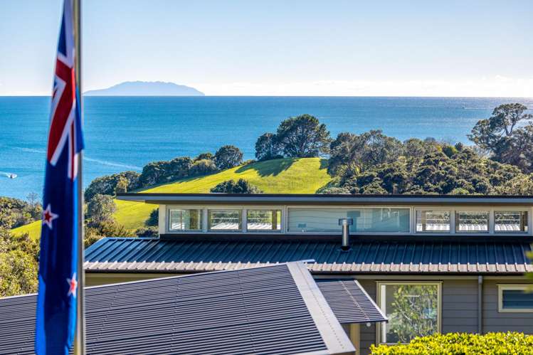 19 Victoria Road South Onetangi_36