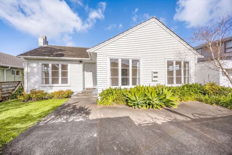 82-84 Ocean View Road Hillcrest_2