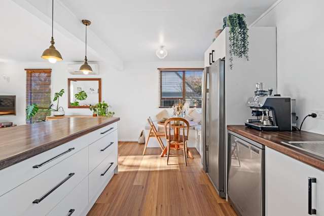 Renovated, Views and Close to the Beach