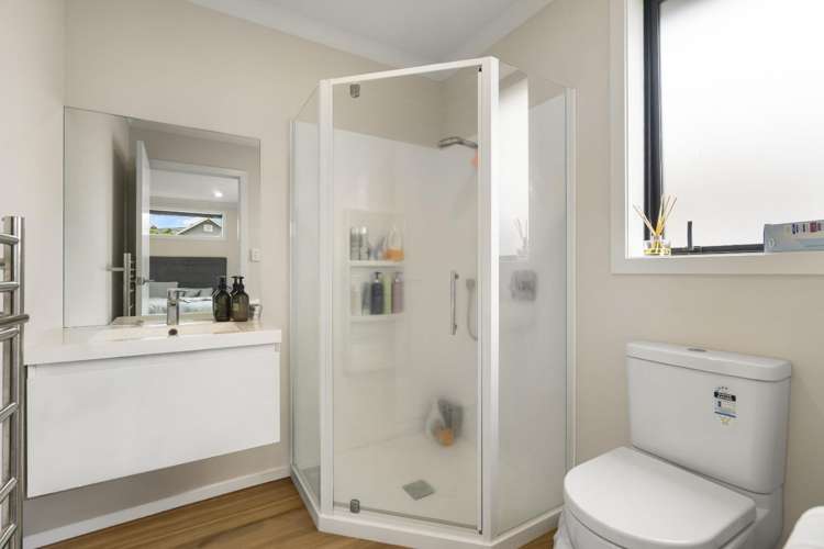 104 Thornton Road 11373_7