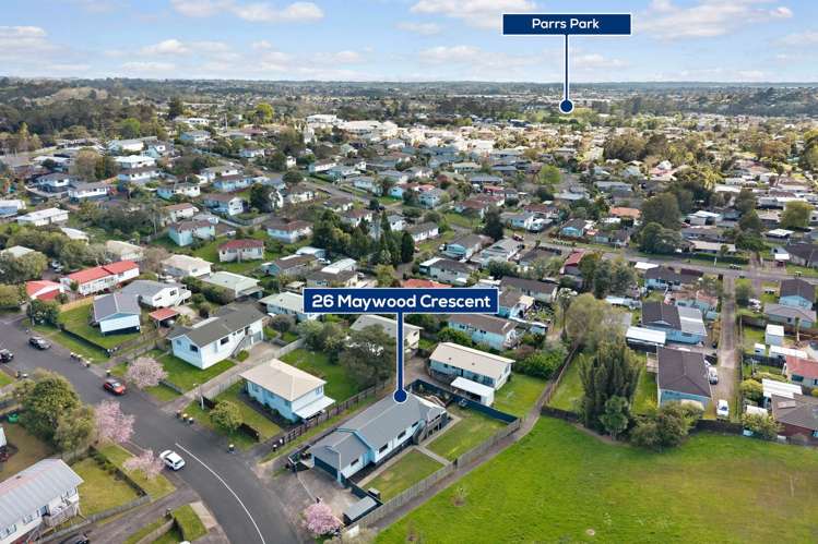 26 Maywood Crescent Glen Eden_18