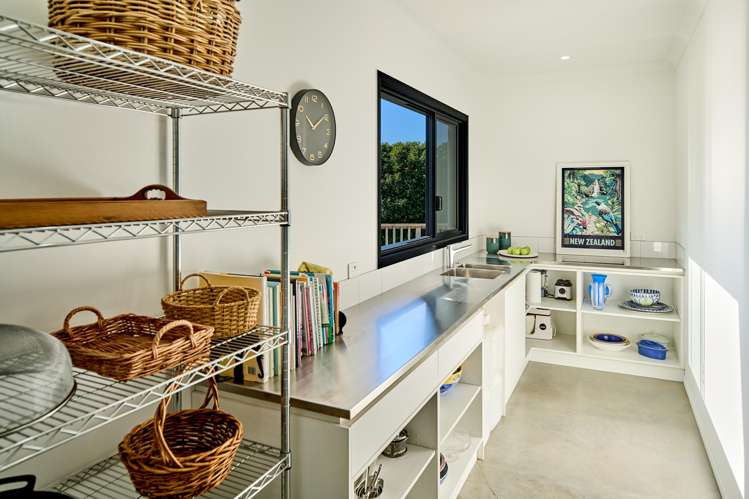 4 Caughley Grove Karori_6