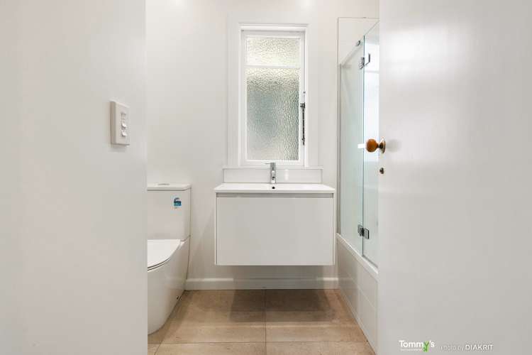 2/18 Oban Street Wadestown_9