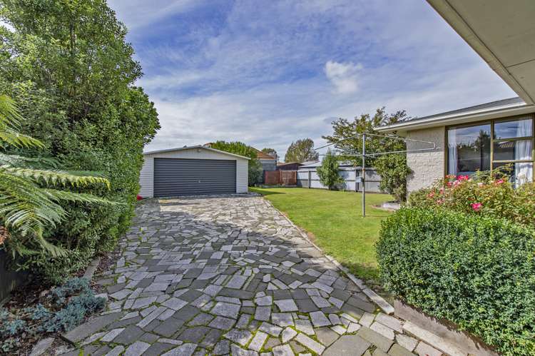 55 Oriana Crescent Hornby_19