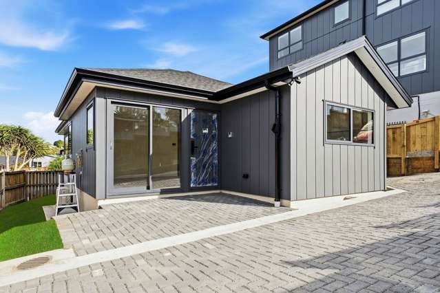 7 Miriam Corban Heights Henderson_1