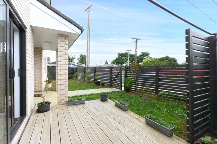1/30 Calvert Avenue Mangere_22