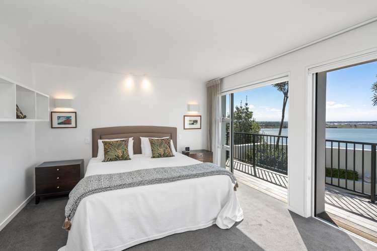 62 Te Awakura Terrace Mount Pleasant_16