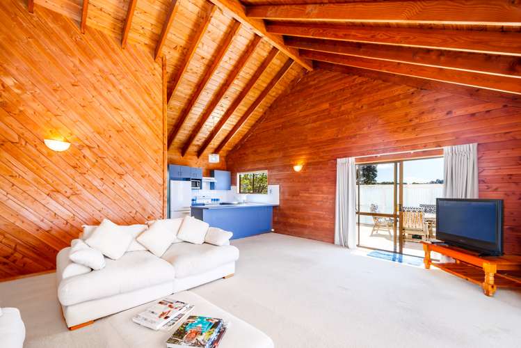 33 Merehai Place Snells Beach_8