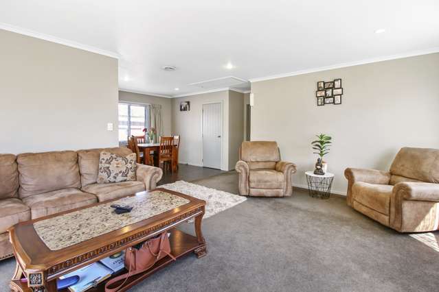 33 Clyde Crescent Roslyn_4