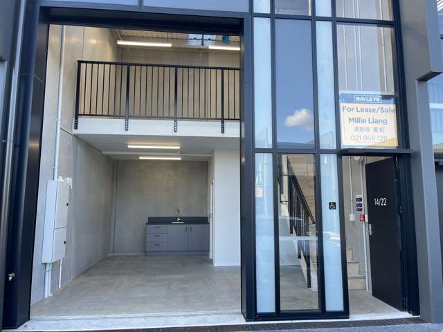 Mutil-use office and warehouse space