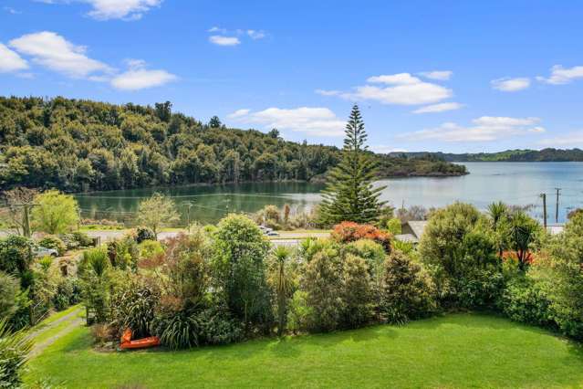 Tranquil Lake Rotomā Escape Leasehold Land Title