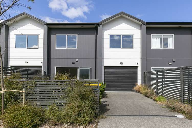 28 Bluff Road Porirua_17
