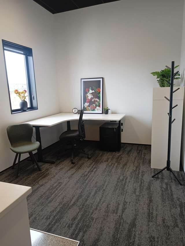 Executive Office Suite