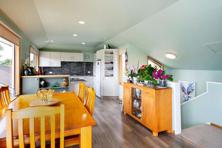 15A Menin Road Onekawa_5