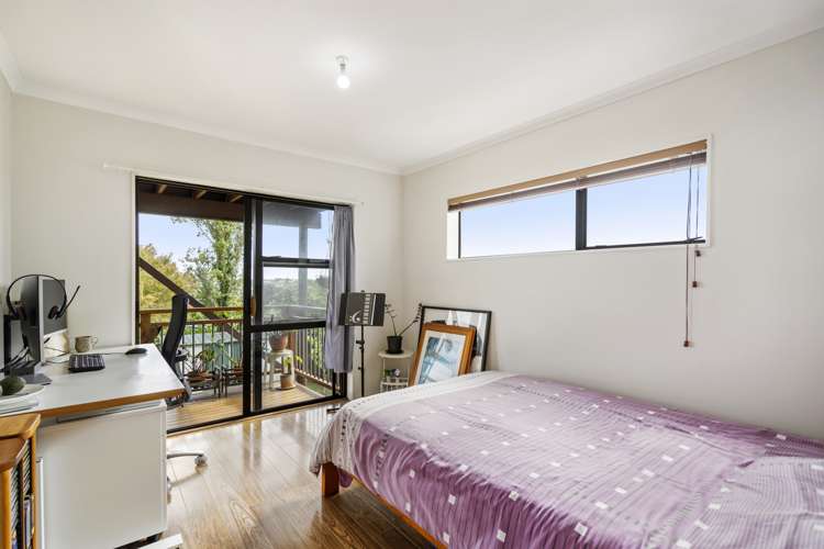 2/14 Ridge Road Waiake_17