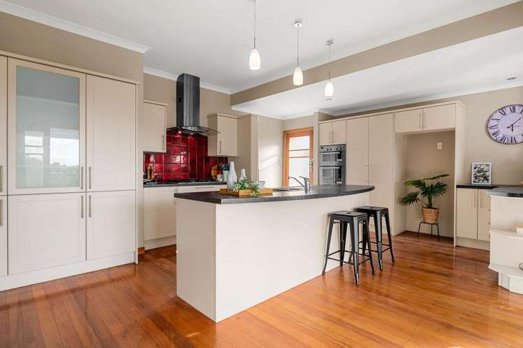 10 Kakanui Avenue Hillcrest_2