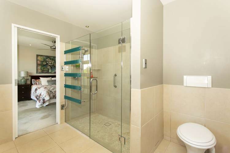 51 Farm Road Allenton_23