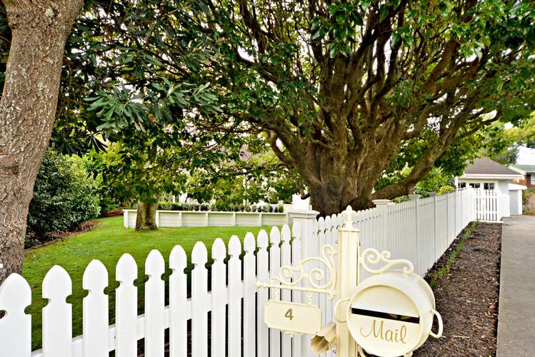 4 Alf Walker Place Papakura_17