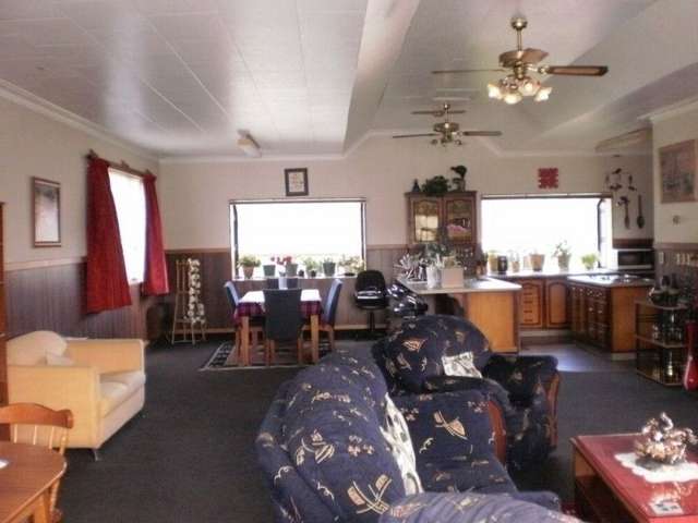 42 Victory Street Reefton_2