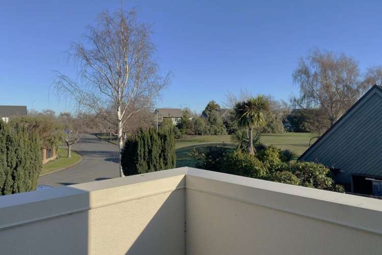 9 Tangmere Place Burwood_28