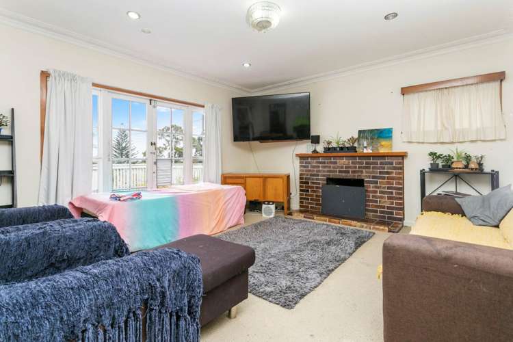 592 Massey Road Mangere_10