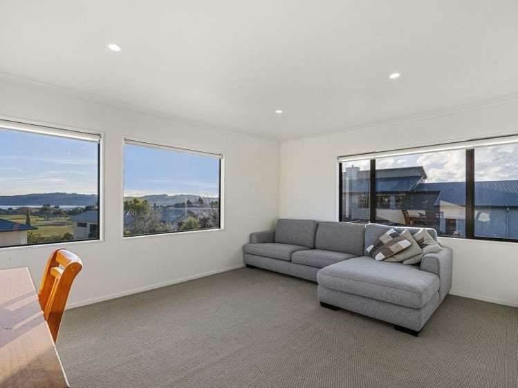 1 Botanical Heights Drive Waipahihi_10