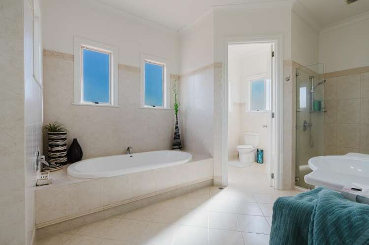 170 Foster Road Temple View_17