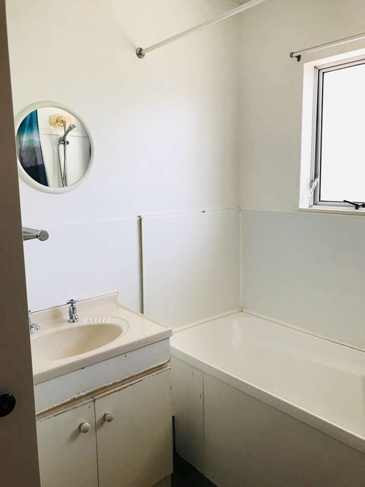 2/49 Ferndale Road Mount Wellington_6