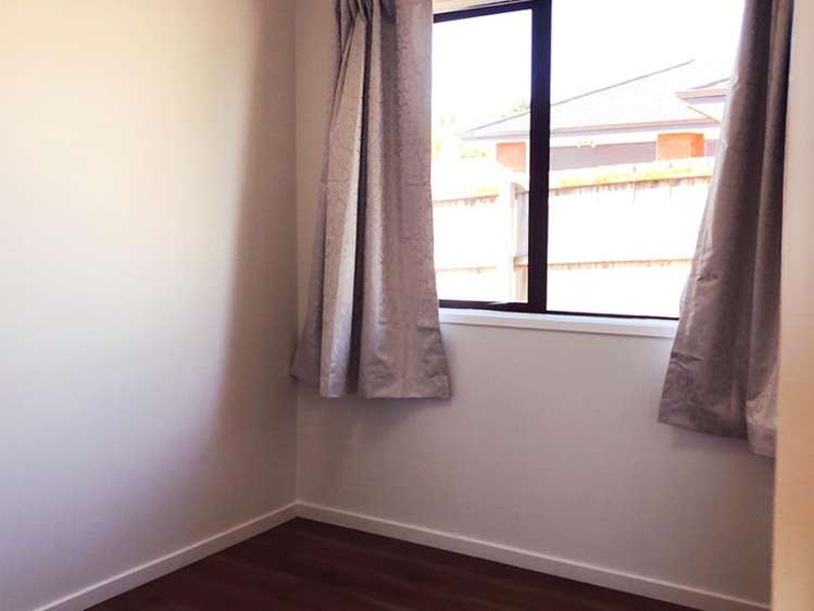 142 Solar Road Glen Eden_5