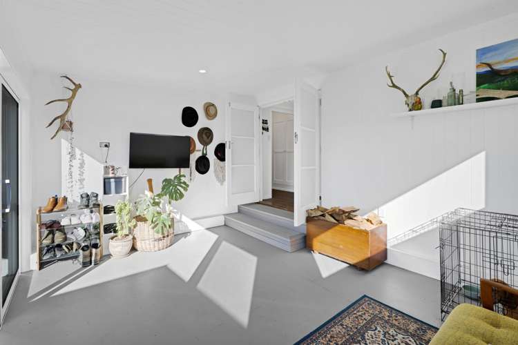 2 Orlando Street Stratford_14