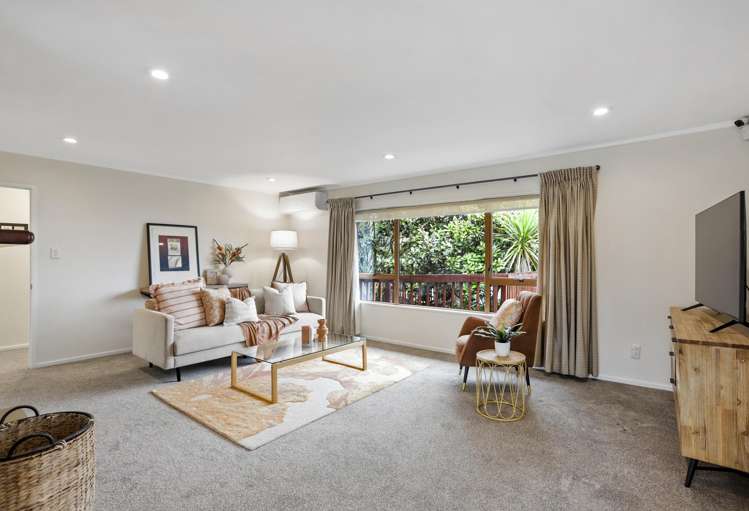 255 Glengarry Road Glen Eden_2