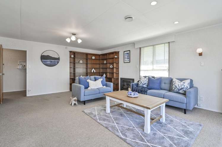 15 Flaxmere Avenue Flaxmere_2