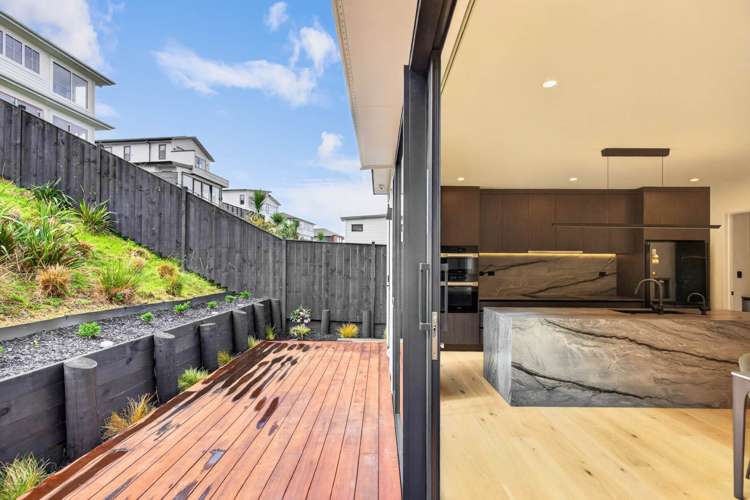 22 Tupa Street Long Bay_43