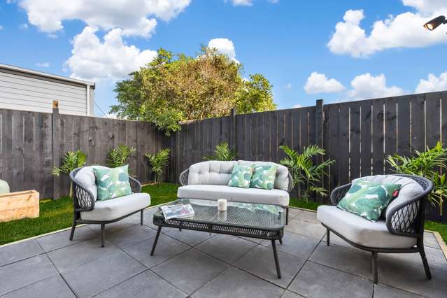 33d Fitzherbert Avenue West Harbour_1