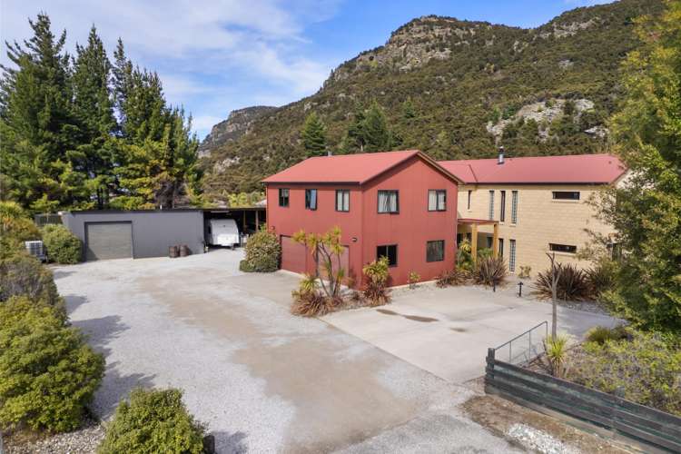 32 Rockhaven Albert Town_1