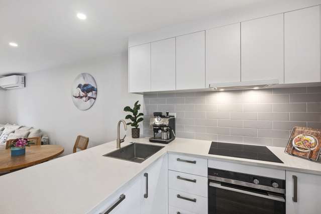 4/8 Chivalry Road Glenfield_3