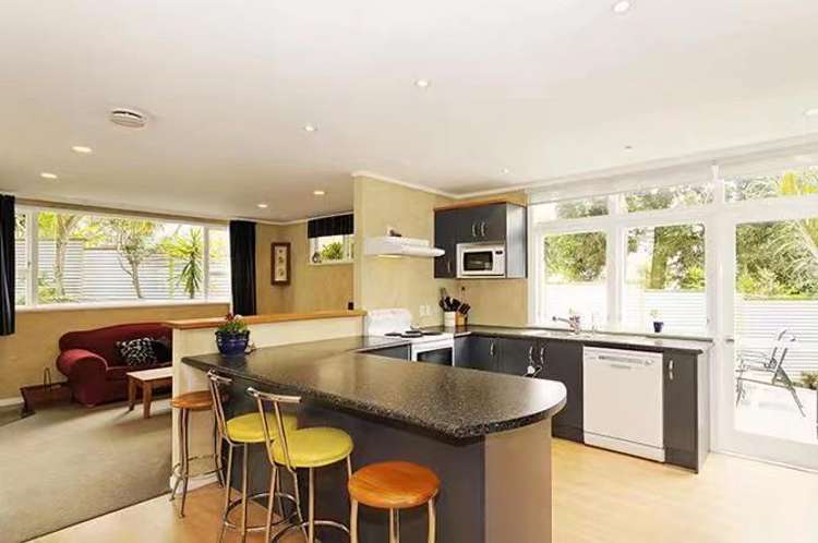 20 Bayside Avenue Te Atatu Peninsula_1