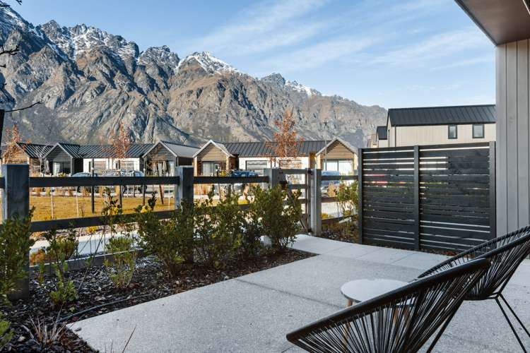 8 Mcgibbon Lane Jacks Point_4