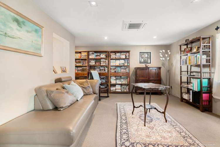 566 Whitford Road Whitford_14