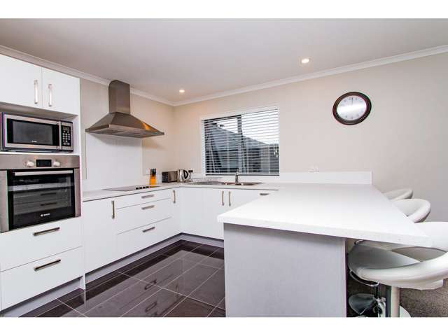 69 Maylee Crescent Gulf Harbour_2